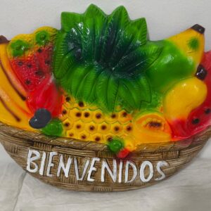 2026/06/1000281911.jpg Decoración de frutas de bienvenidos pieza de barro