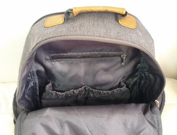2026/06/1000295246-scaled.jpg Mochila pañalera Eddie Bauer modelo "First Adventure"