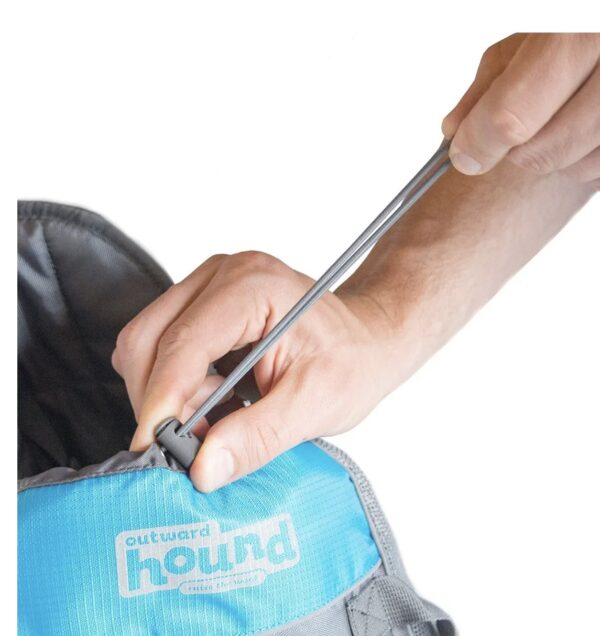 2026/09/1000351568.jpg Mochila transportadora, porta mascotas de la marca :OUTWARD HOUND