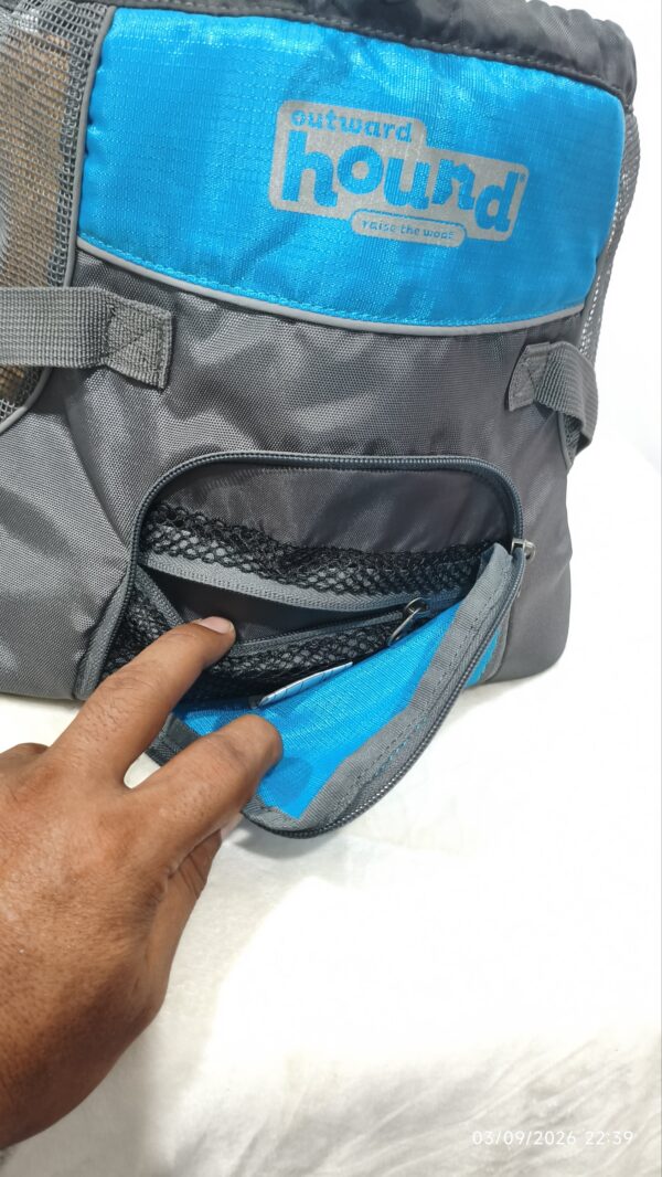 2026/09/1000351573-scaled.jpg Mochila transportadora, porta mascotas de la marca :OUTWARD HOUND