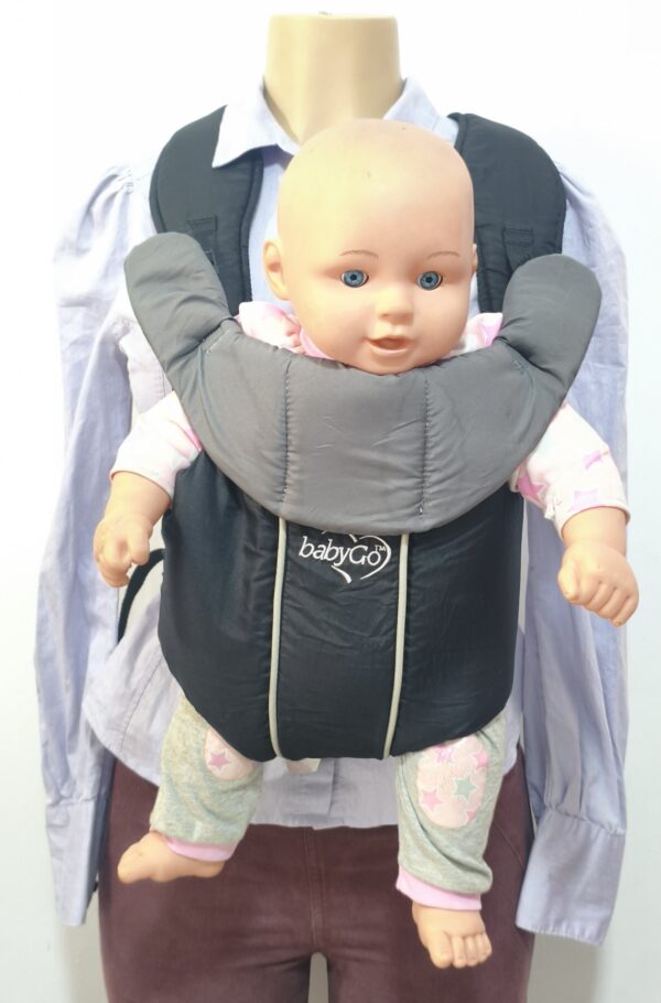 2026/09/1000372693-scaled.jpg Portabebés Mochila Canguro marca: Evenflo BabyGo de estructura blanda Negro.