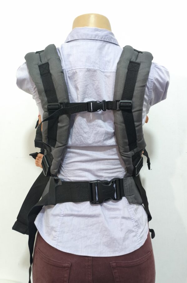 2026/10/1000395419-scaled.jpg Portabebé mochila canguro marca: INFANTINO Union Ergonomic.