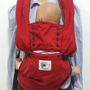 2026/10/1000787389.jpg Mochila portabebés porta bebé canguro marca: ERGOBABY MODELO: Sport en color rojo